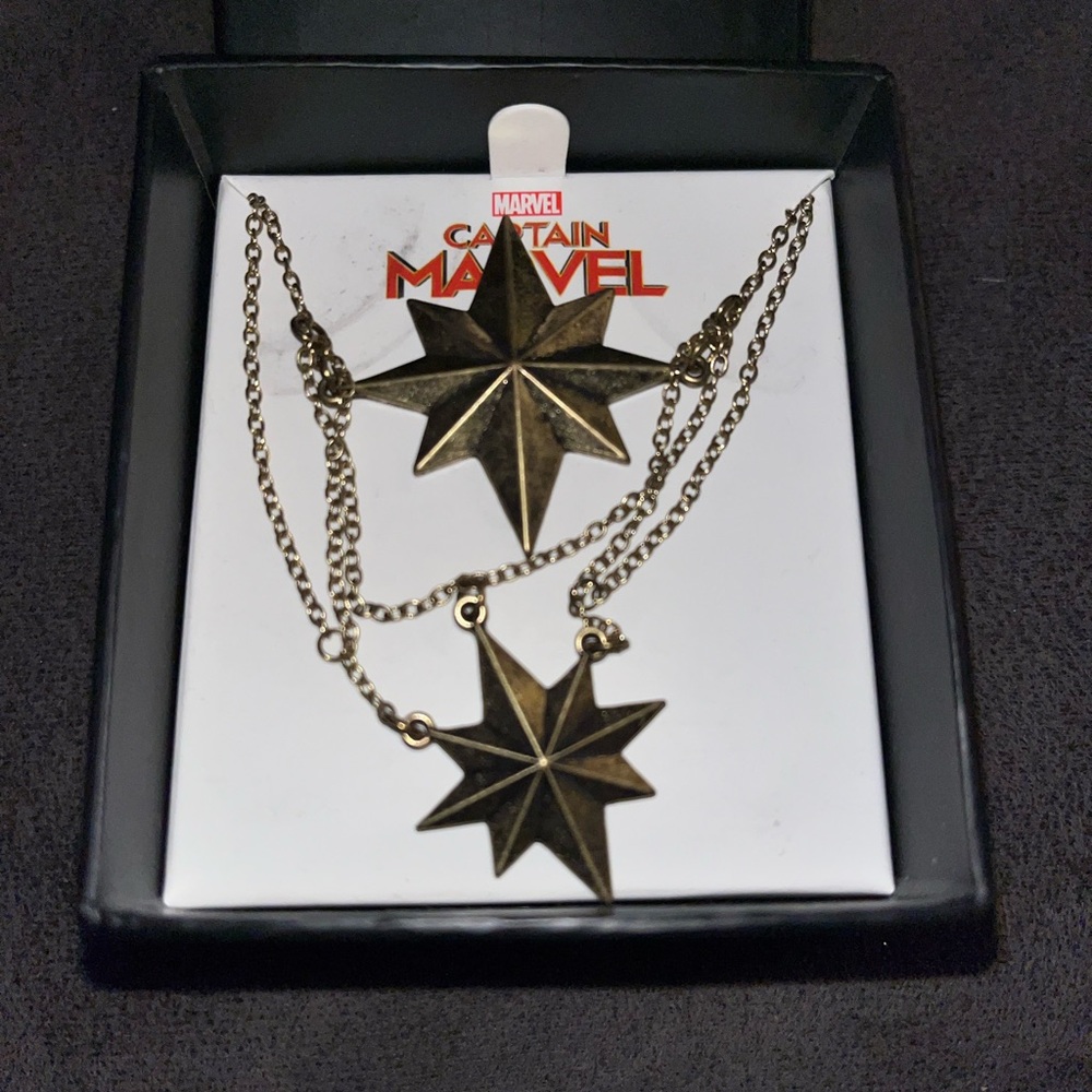 🆕 Captain Marvel Multiple Star Comic Necklace Pendant New Box